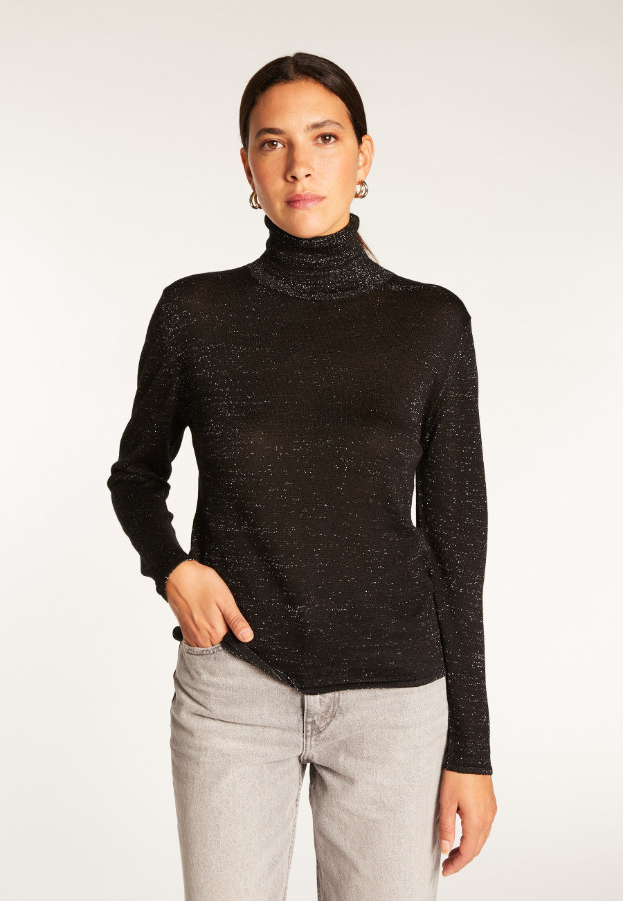 Aéris Lux Turtleneck T-Shirt